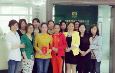 2013年6月12日學(xué)員畢業(yè)合影