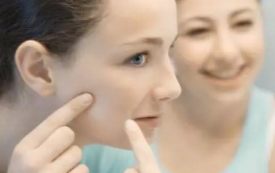 女人護(hù)膚全攻略，皮膚好的女人都是這樣做的！