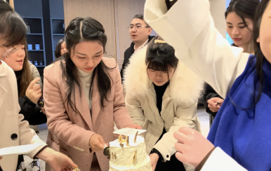 2020已經(jīng)過(guò)去，2021年，愿大家都能牛轉(zhuǎn)乾坤！